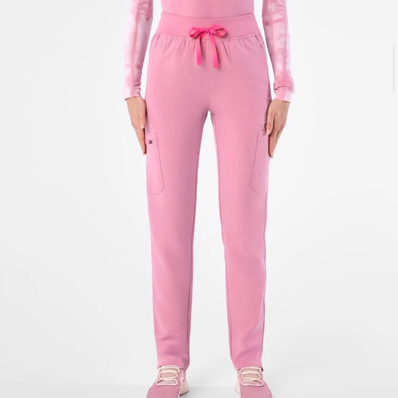 Figs Pink Scrub Set - Picture 8 of 8